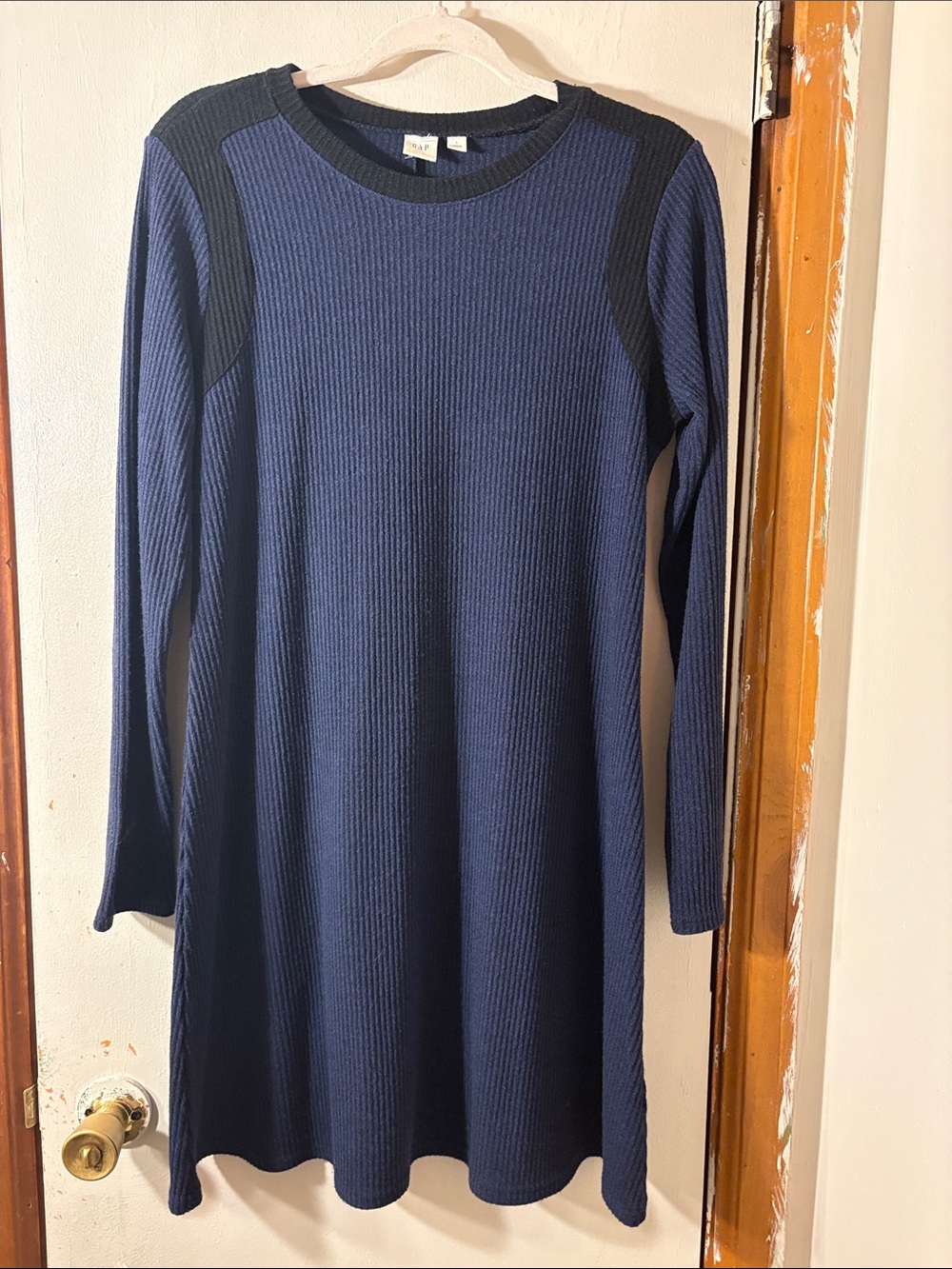 *3 for $25* GAP Navy Ribbed Long Sleeve A-Line Dress with Black Accents